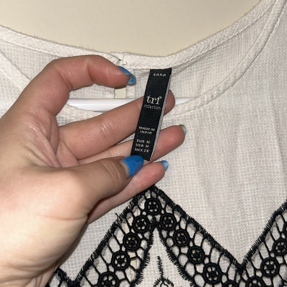 WHITE & BLACK ZARA FREE FLOW COMFY DRESS WITH ELEGANT LACE DETAILING - Picture 7 of 10